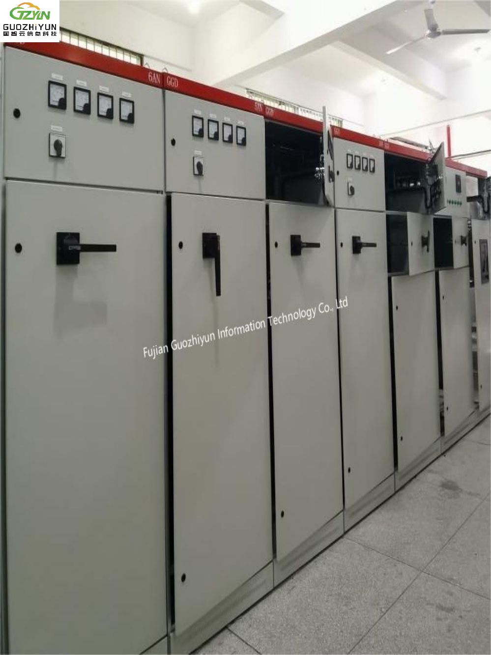 Capacitor compensation cabinet